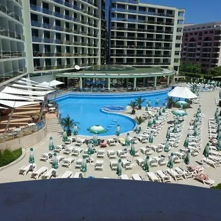 Victoria Palace Apartament Sunny Beach